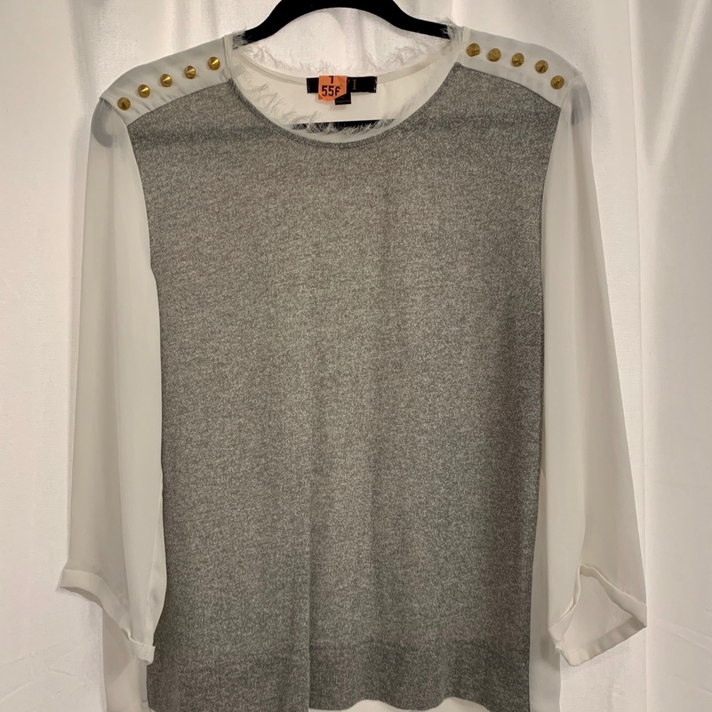 Stuffed light sweater top!